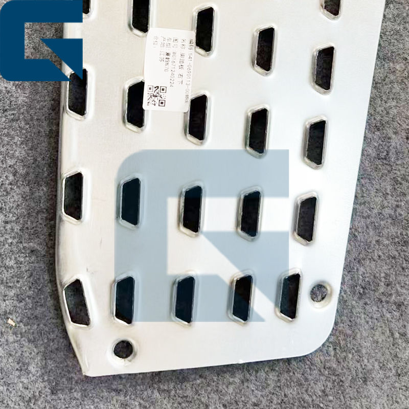 WG1671240224 Wg1671240224 Left Anti Skid Plate Cab Pedal for Truck Parts