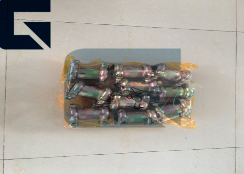 14531072 14545883 ชิ้นส่วนเครื่องยนต์รถขุดของ  ข้อต่อยืดหยุ่น EC210B EC240